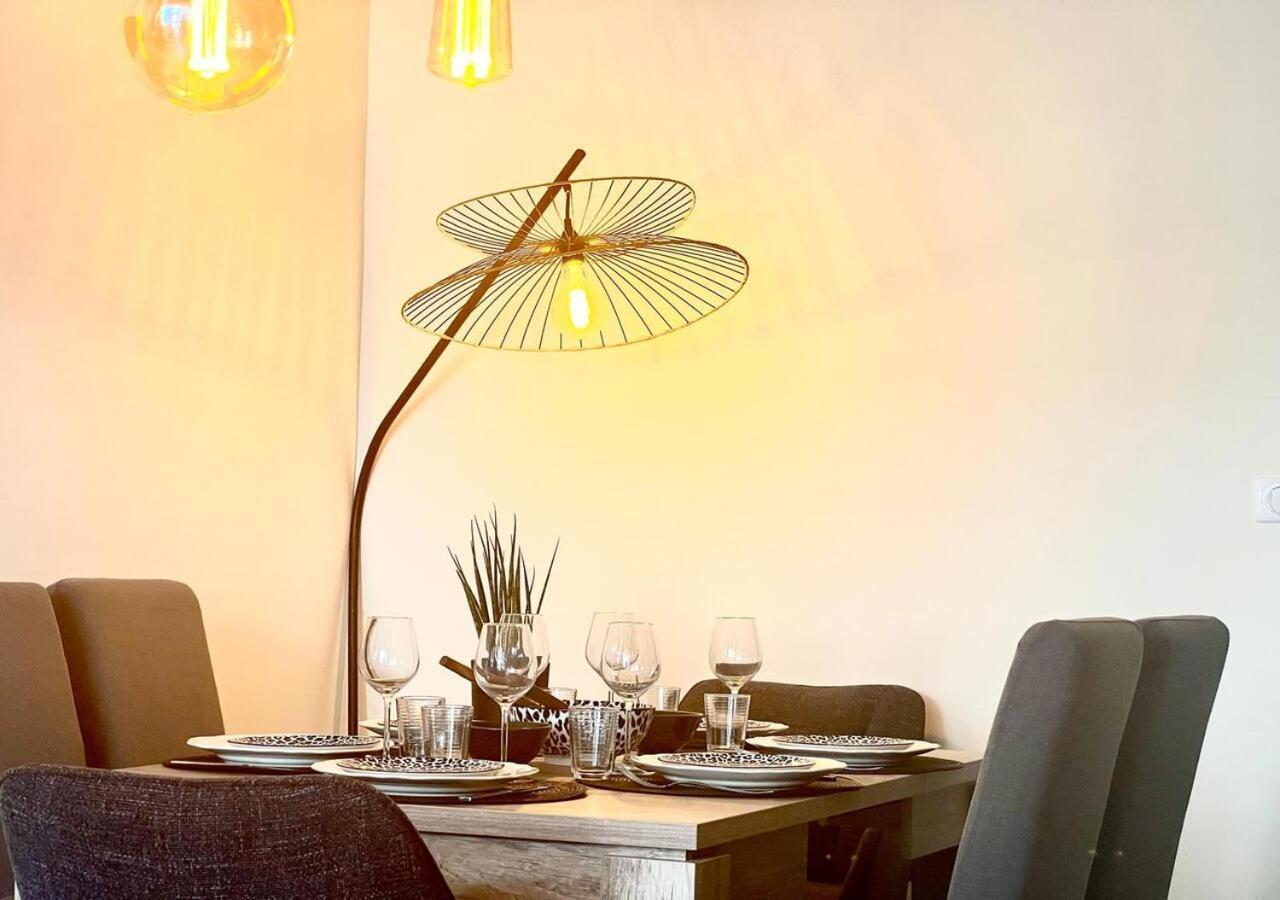 T2 Le Sunscene-parking-clim-terrasses-centre- Capitalchic Services Appartement