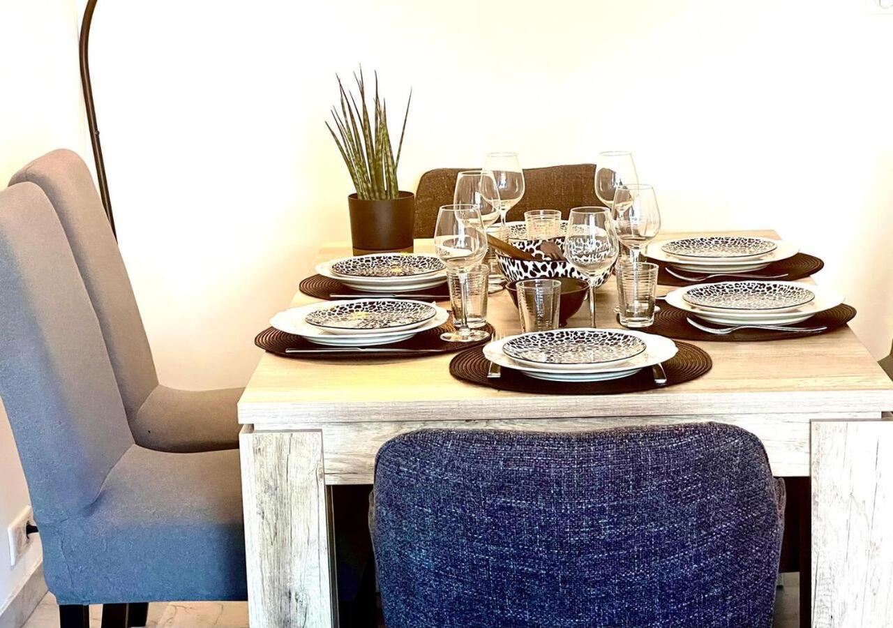T2 Le Sunscene-parking-clim-terrasses-centre- Capitalchic Services Appartement *